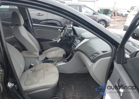 2012 Hyundai Accent Se z USA, uszkodzony, nr VIN KMHCU5AE2CU025788